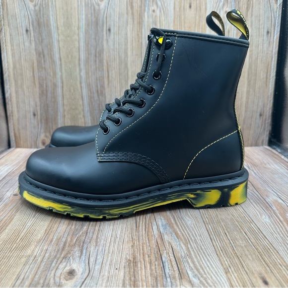 Dr. Martens 1460 Unisex Smooth Black Leather Marbled Sole Combat Boots W Size 7 - Picture 3 of 8